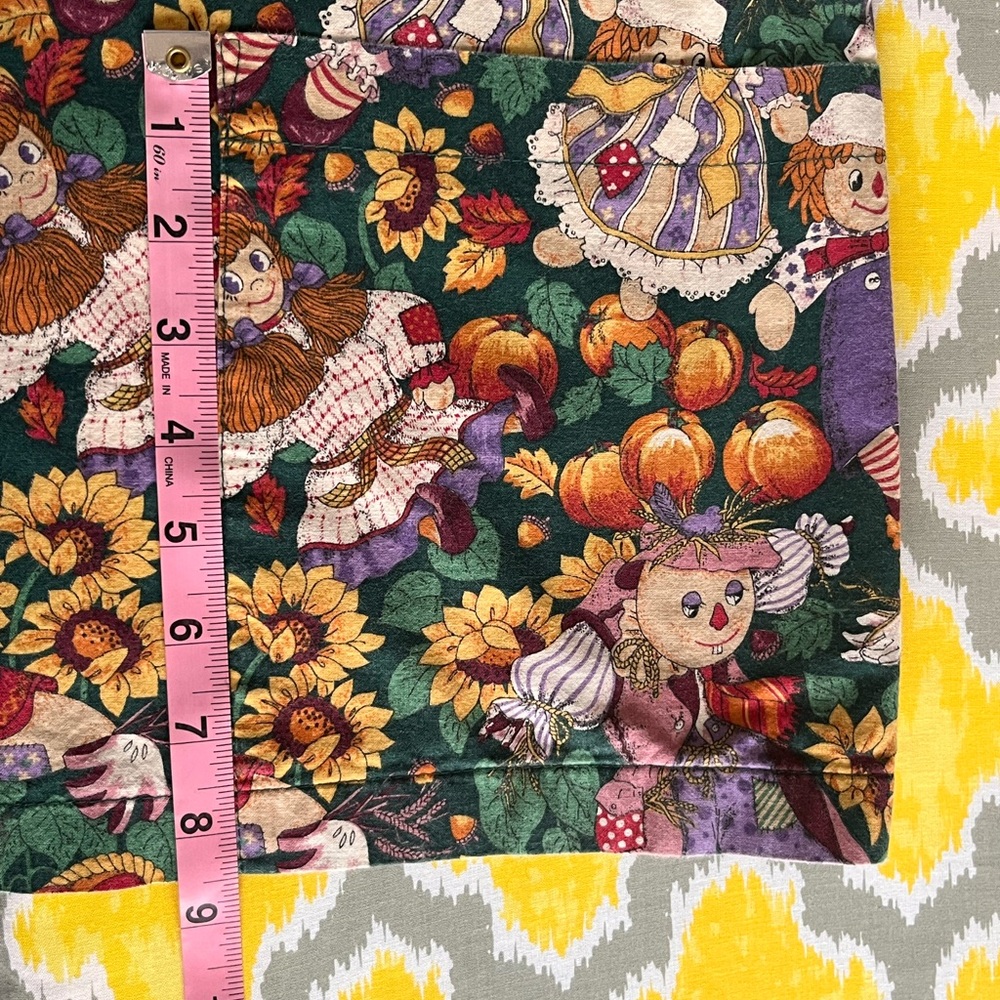 White Cross Fall Print Lab Coat - Picture 10 of 12
